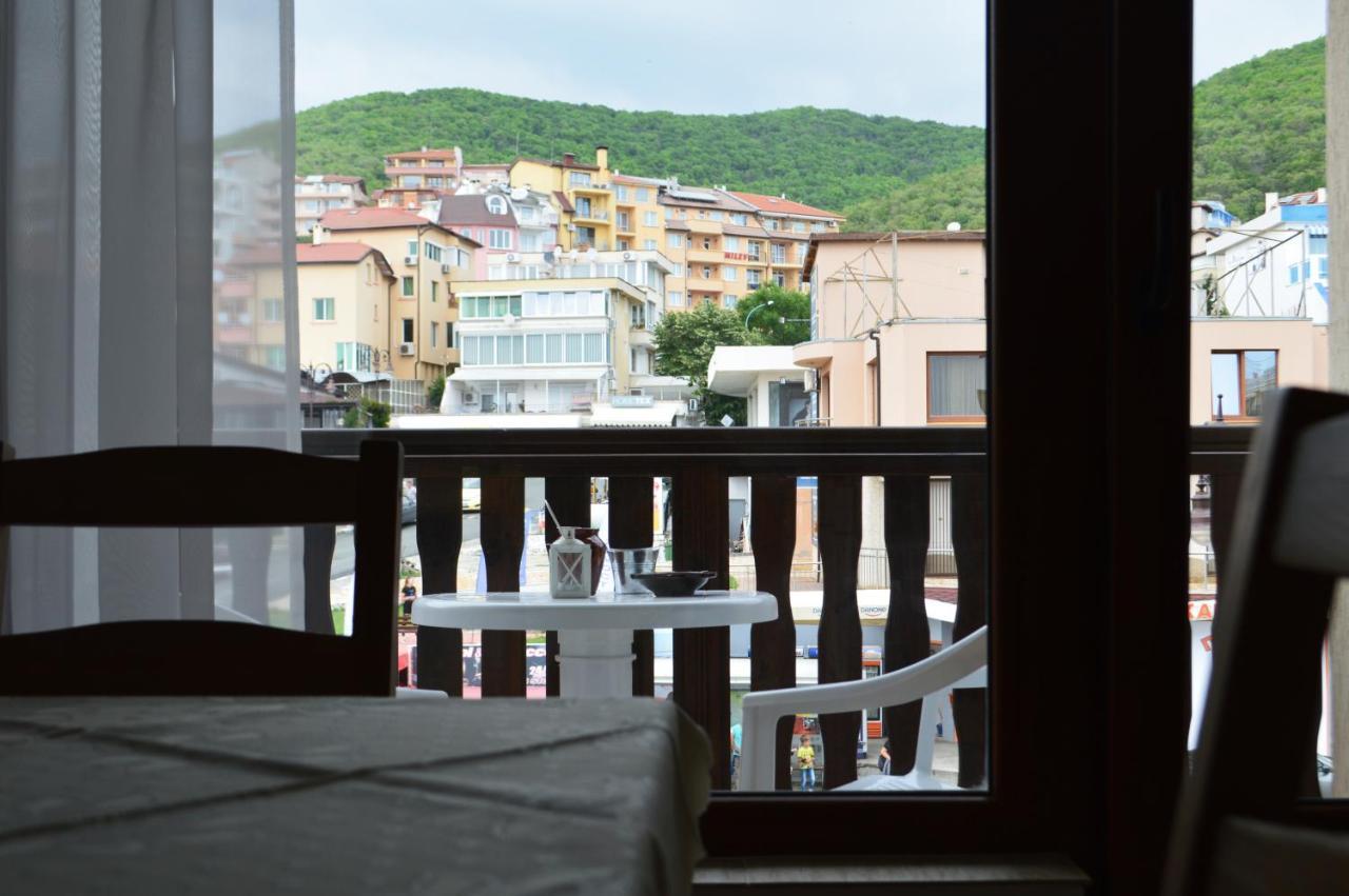 Aquamarine Apartments Sveti Vlas Buitenkant foto